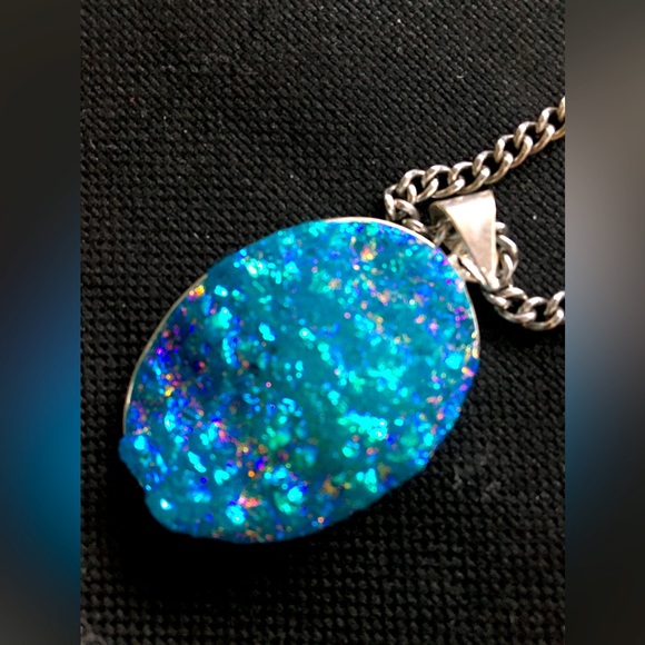 Gorgeous Blue Druzy Agate Oval Pendant DOES NOT INCLUDE Stainless Steel chain - Picture 3 of 6